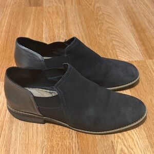 Clarks Women's Camzin Step loafer in a black suede and leather combination